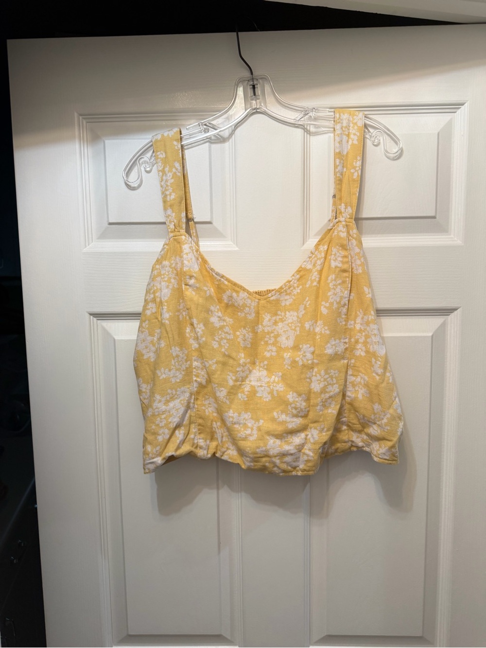 Abercrombie & Fitch Yellow Floral Cropped Tank